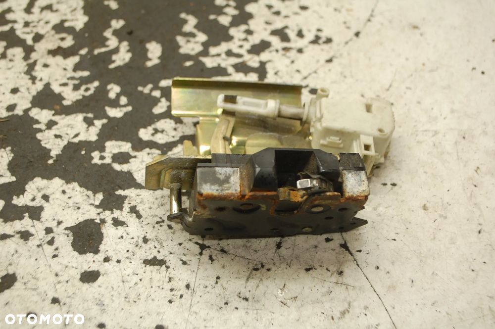 ZAMEK KLAPY BAGAŻNIKA TYŁ TYLNY VW SHARAN MK I LIFT SEAT ALHAMBRA 2001-2010 - 2