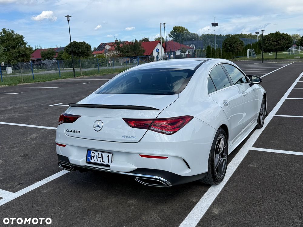 Mercedes-Benz CLA 250 4Matic 7G-DCT AMG Line - 4