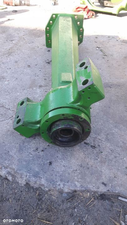 Obudowa wału napędowego przód JOHN DEERE 6125R 14 - 1