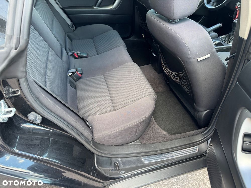 Subaru Outback 2.5 R Trend - 22