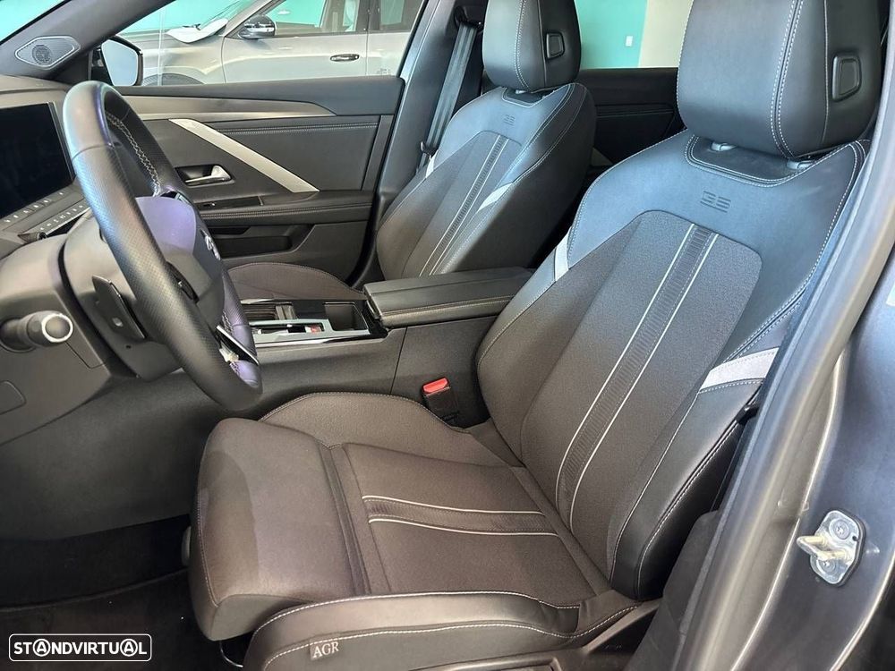 Opel Astra Sports Tourer - 9