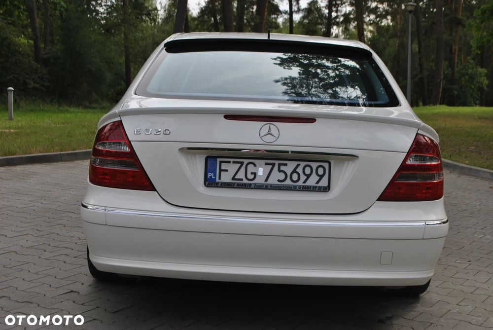 Mercedes-Benz Klasa E - 4