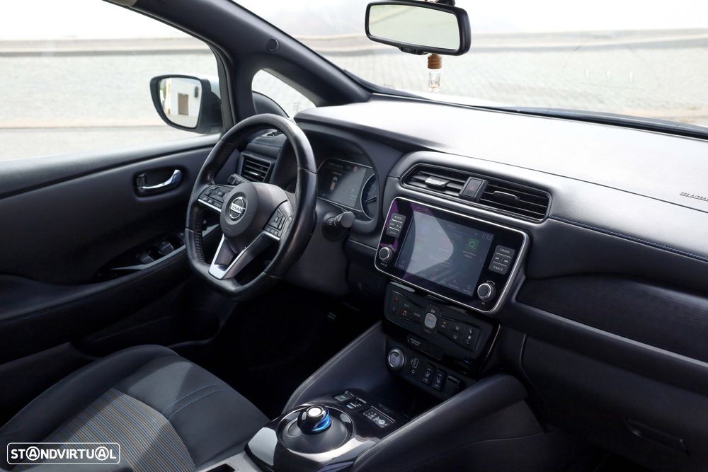 Nissan Leaf - 16