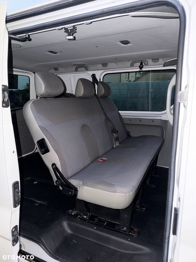Opel Vivaro - 8