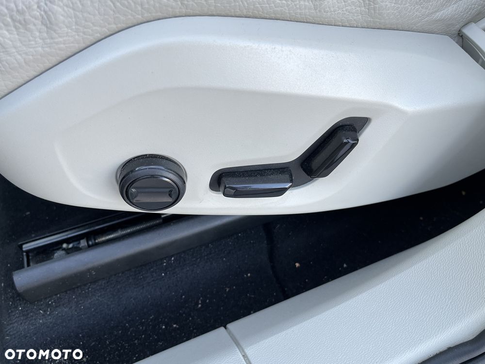 Volvo XC 60 B5 B Geartronic Momentum Pro - 31