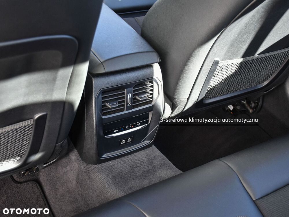 BMW Seria 3 318d Sport Line - 16