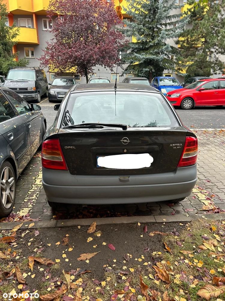 Opel Astra - 1