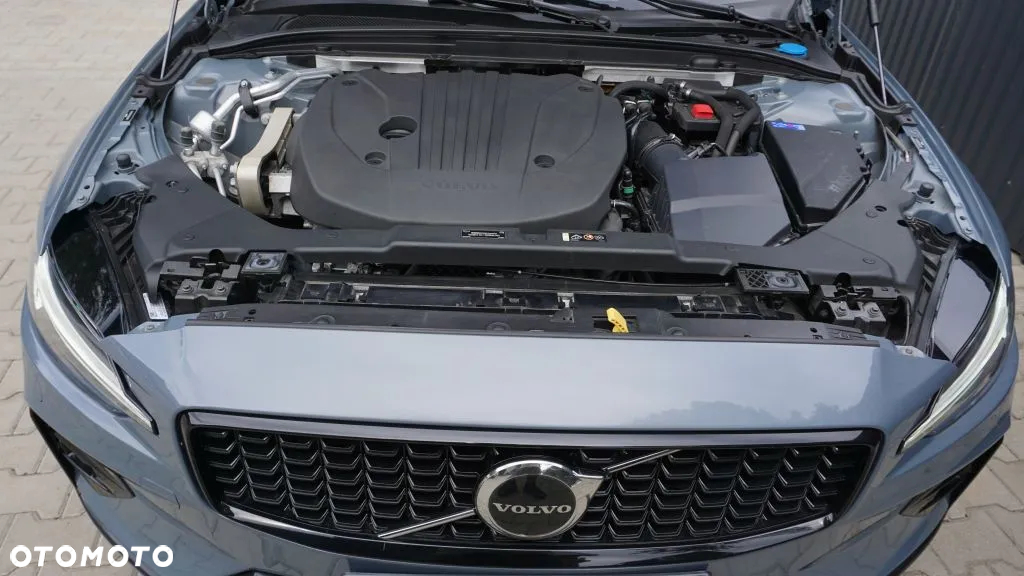 Volvo S60 B5 B Ultimate Dark - 14