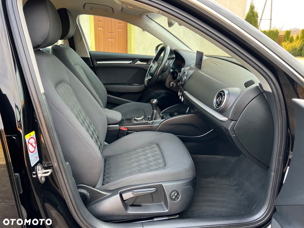 Audi A3 Sportback - 7