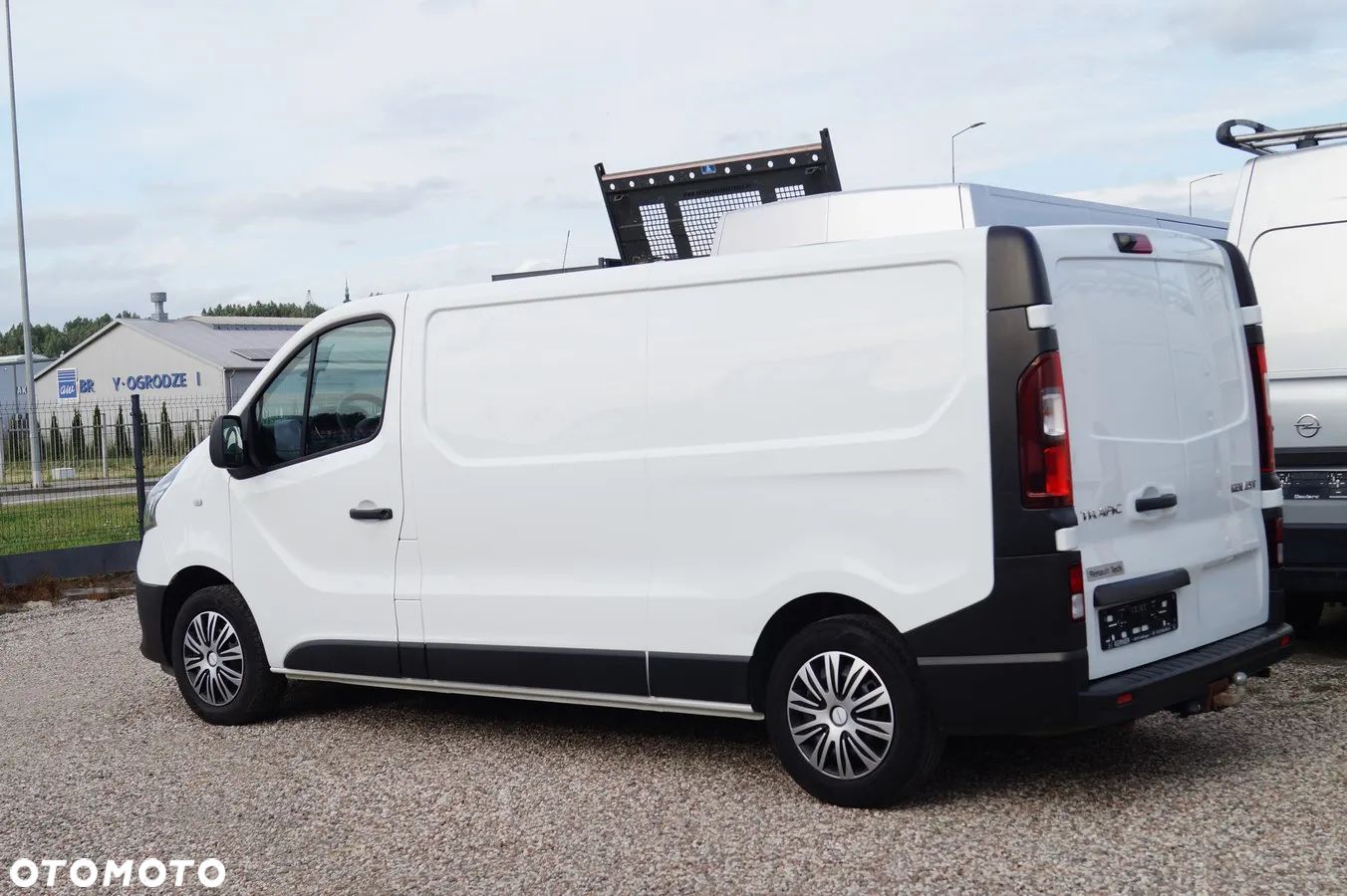 Renault Trafic - 1