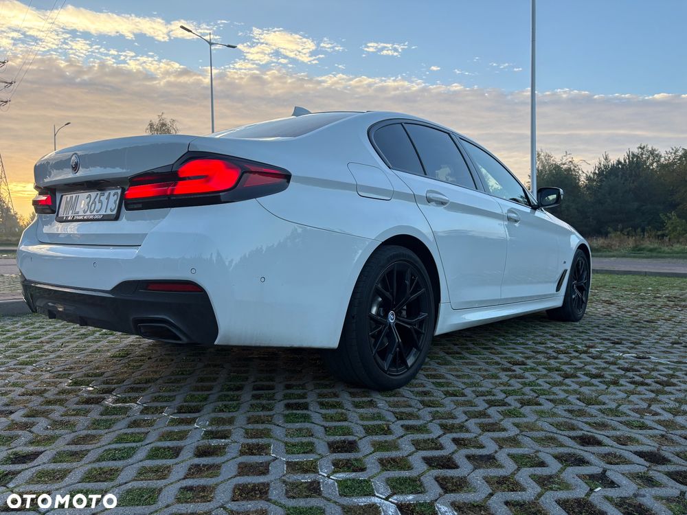 BMW Seria 5 520d xDrive MHEV M Sport sport - 4