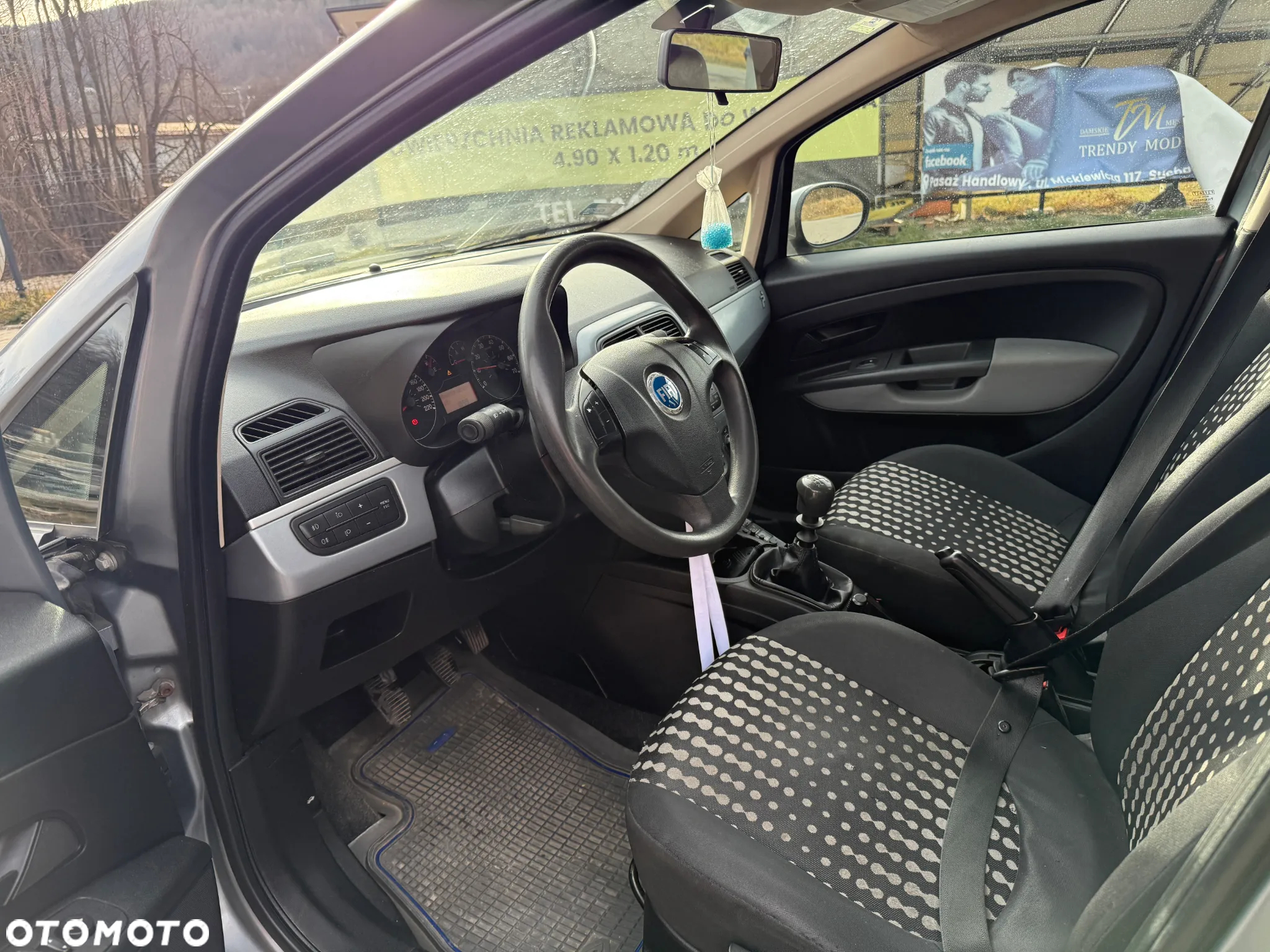 Fiat Grande Punto - 10