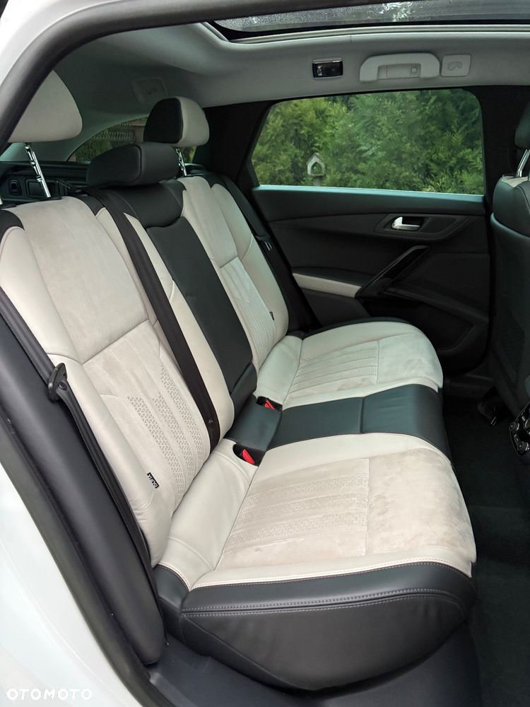 Peugeot 508 RXH 2.0 HDi HYbrid4 - 17