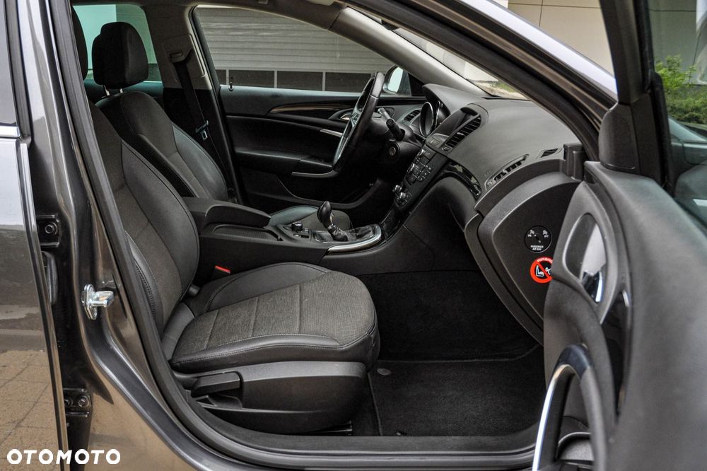 Opel Insignia - 10