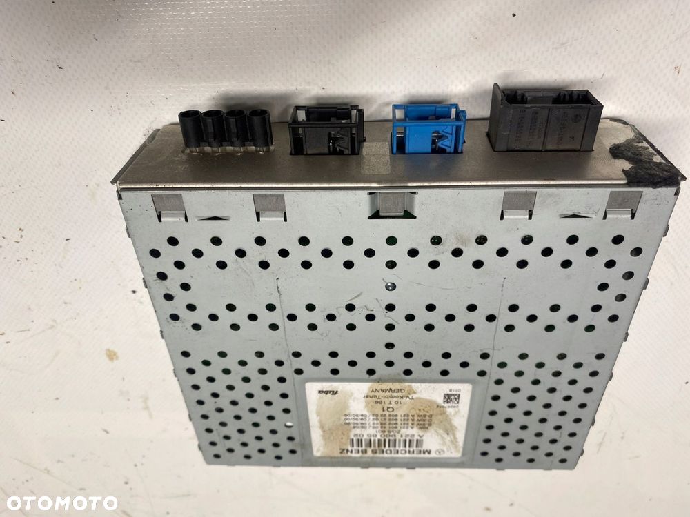 MERCEDES W221 S-KLASA WZMACNIACZ TUNER MODÓŁ A2219008502 - 1