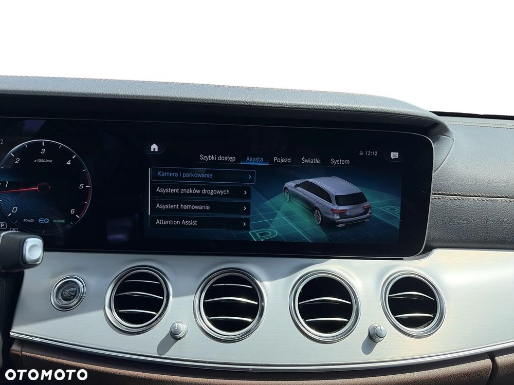 Mercedes-Benz Klasa E 220 d 4-Matic Exclusive - 26
