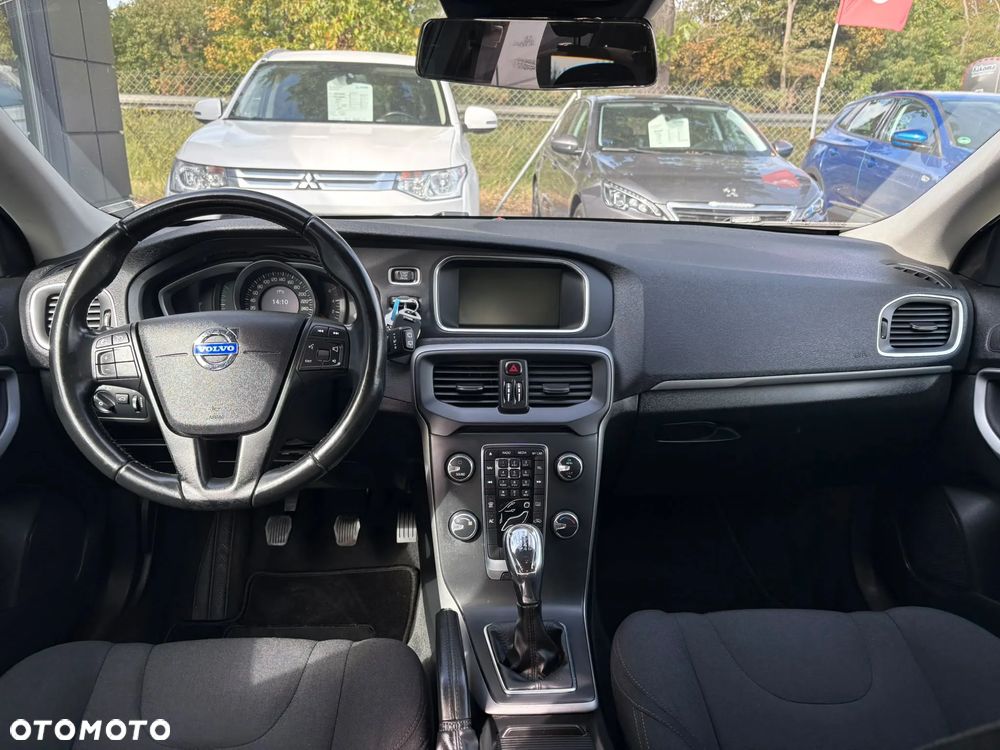 Volvo V40 D2 - 14
