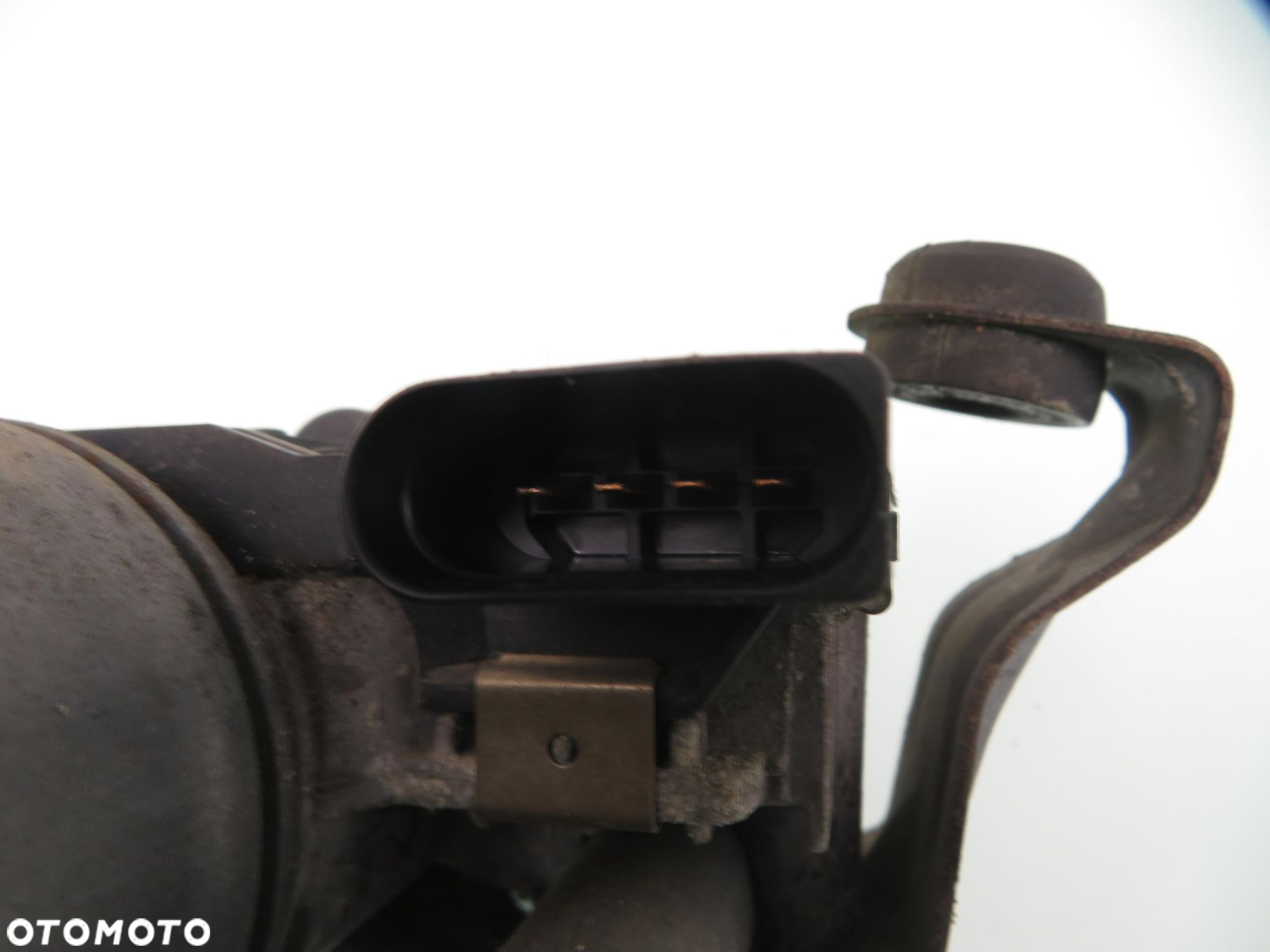 MECHANIZM WYCIERACZEK PRAWY SEAT ALTEA 5P0955120A 0390241759 3397020646 - 2