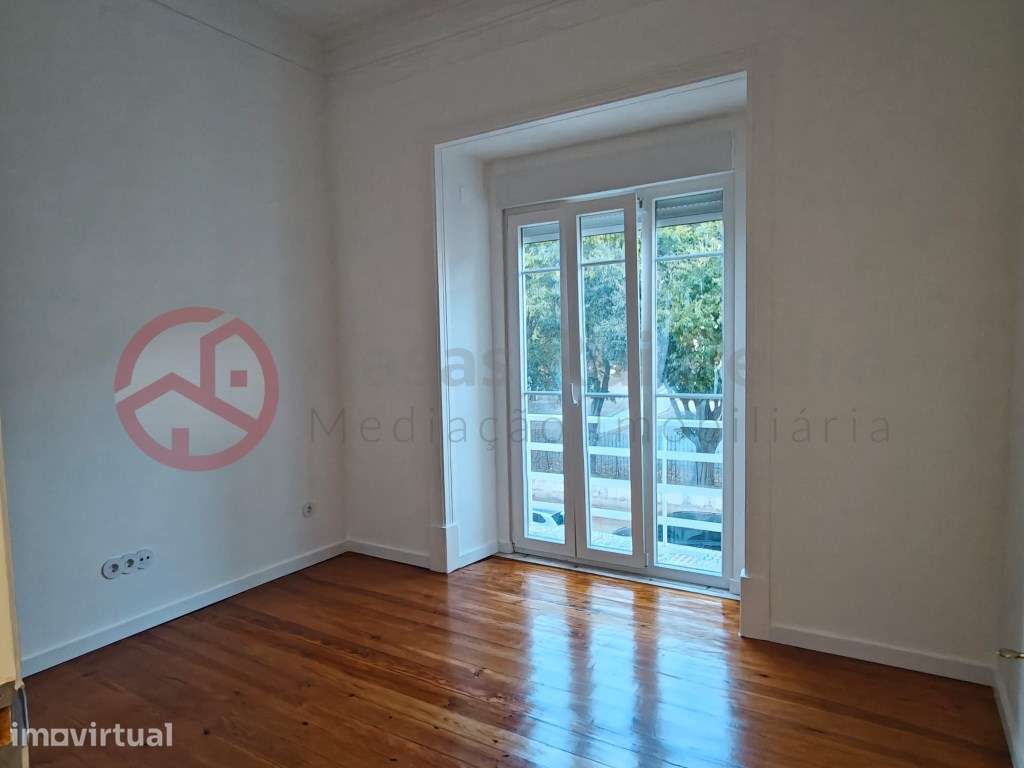 Apartamento T3 totalmente remodelado na Penha de França em Lisboa - Grande imagem: 5/31