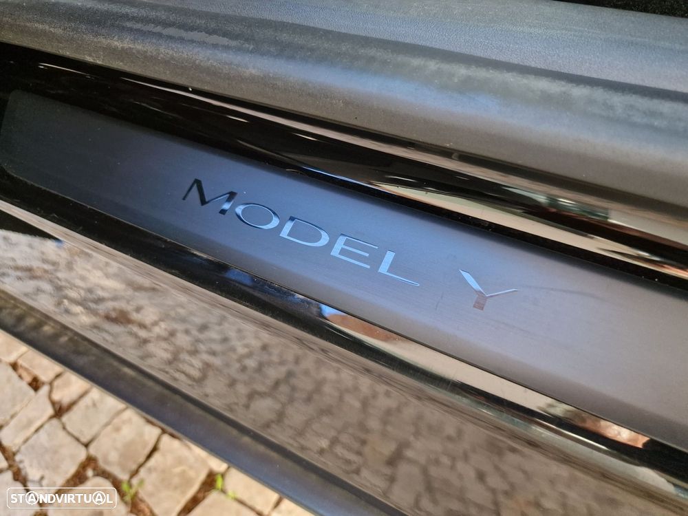 Tesla Model Y Tração Traseira - 24