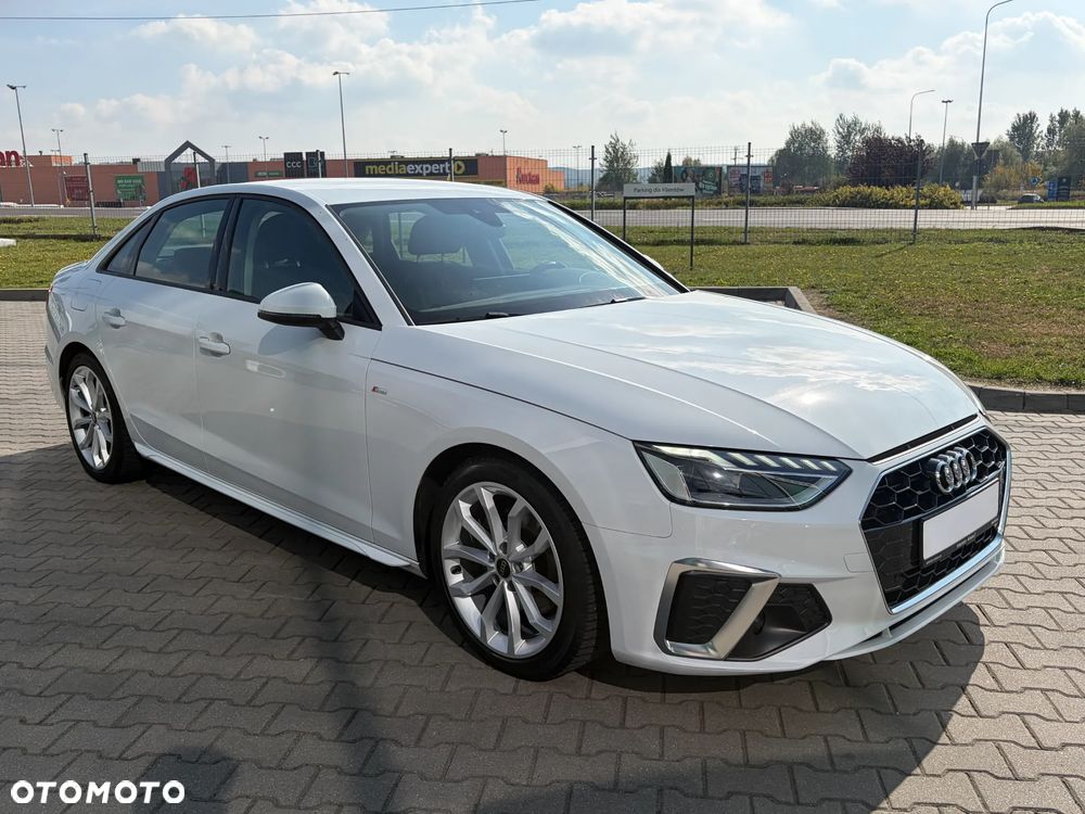 Audi A4 Limousine 35 TFSI mHEV S Line S tronic - 3