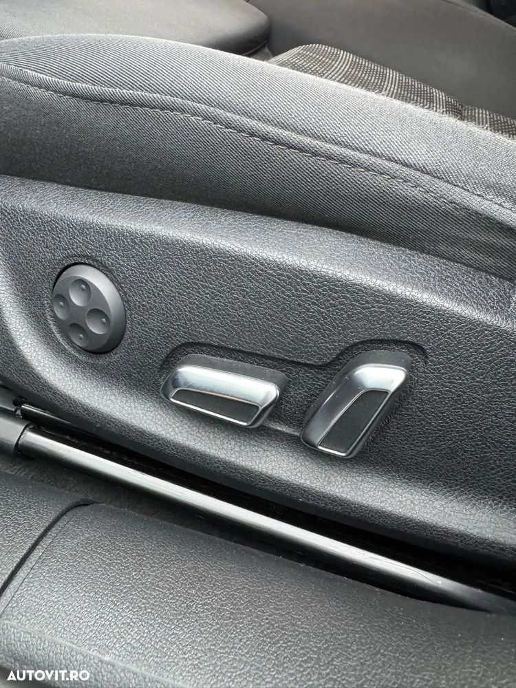 Audi A4 Avant 2.0 TDI DPF multitronic Attraction - 17