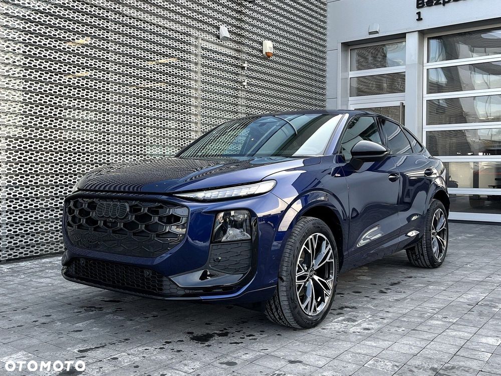 Audi Q3 Sportback - 9