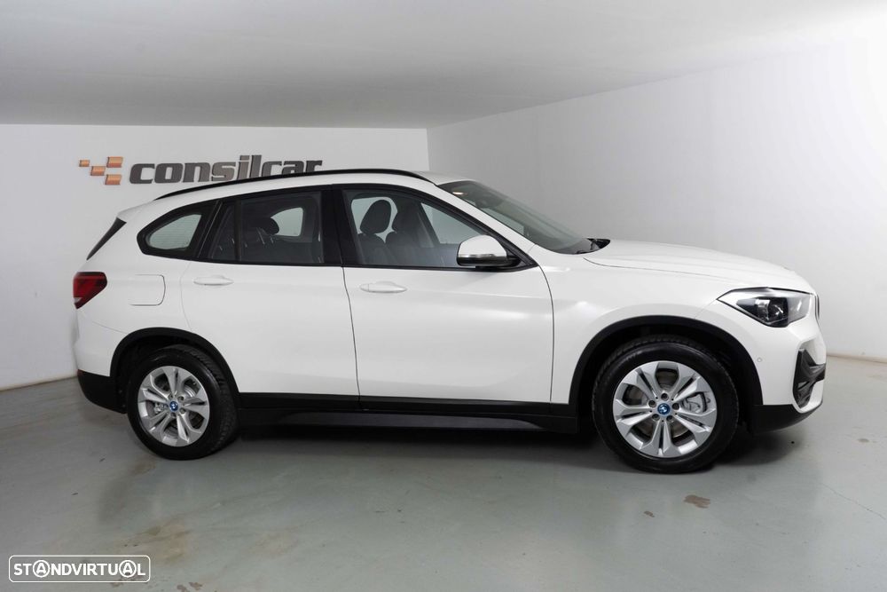 BMW X1 25 e xDrive Corporate Edition - 7