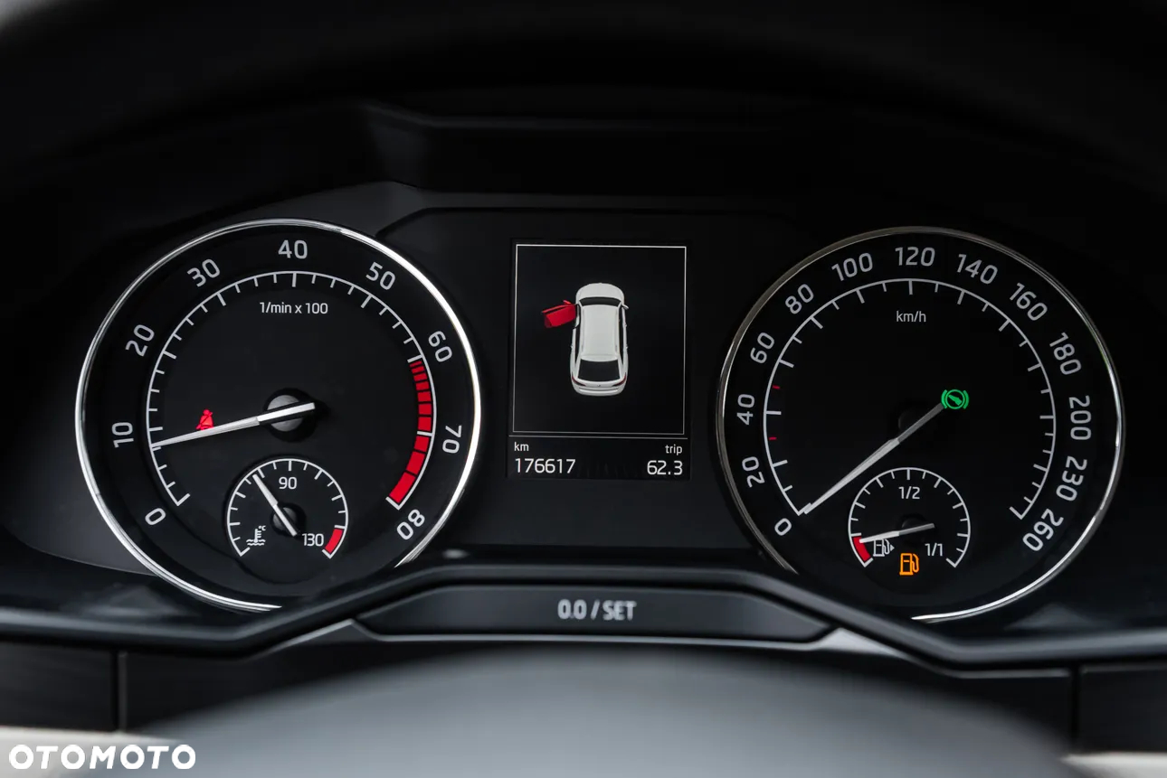 Skoda Superb 2.0 TSI Sportline DSG - 20