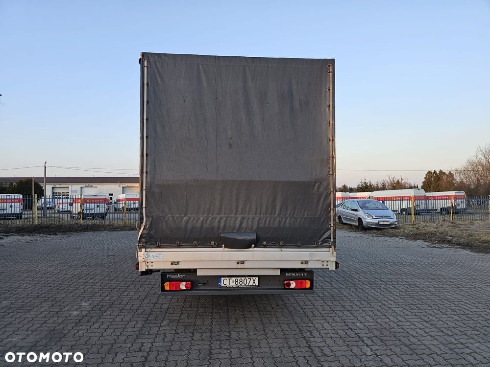 Renault Master - 24