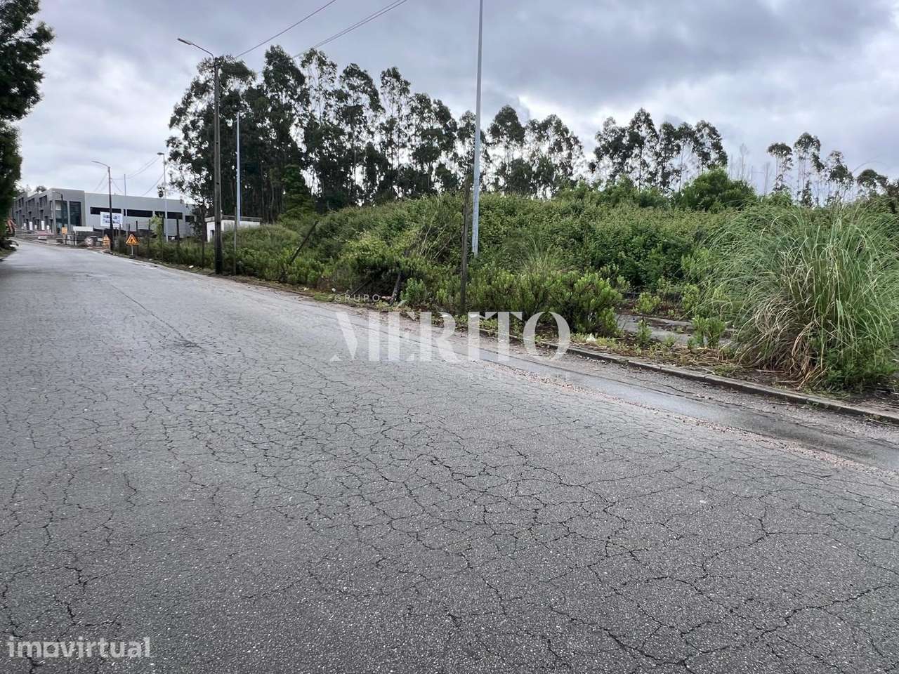 Pavilhão Industrial inserido em terreno com 1.450m2, em Vilarinho das - Grande imagem: 5/9