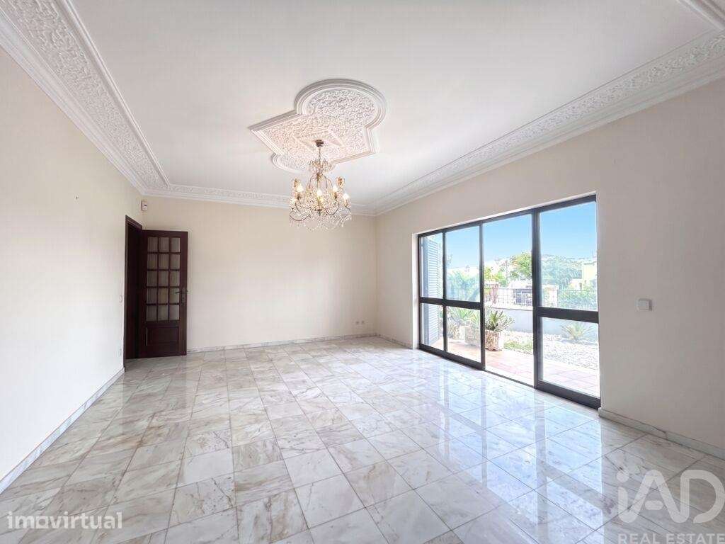 Moradia isolada T4 em Loulé (São Clemente) de 390 m2 - Grande imagem: 4/34