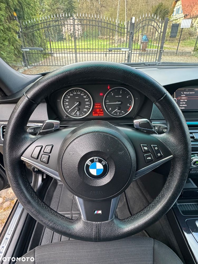 BMW Seria 5 520d Edition Exclusive - 12