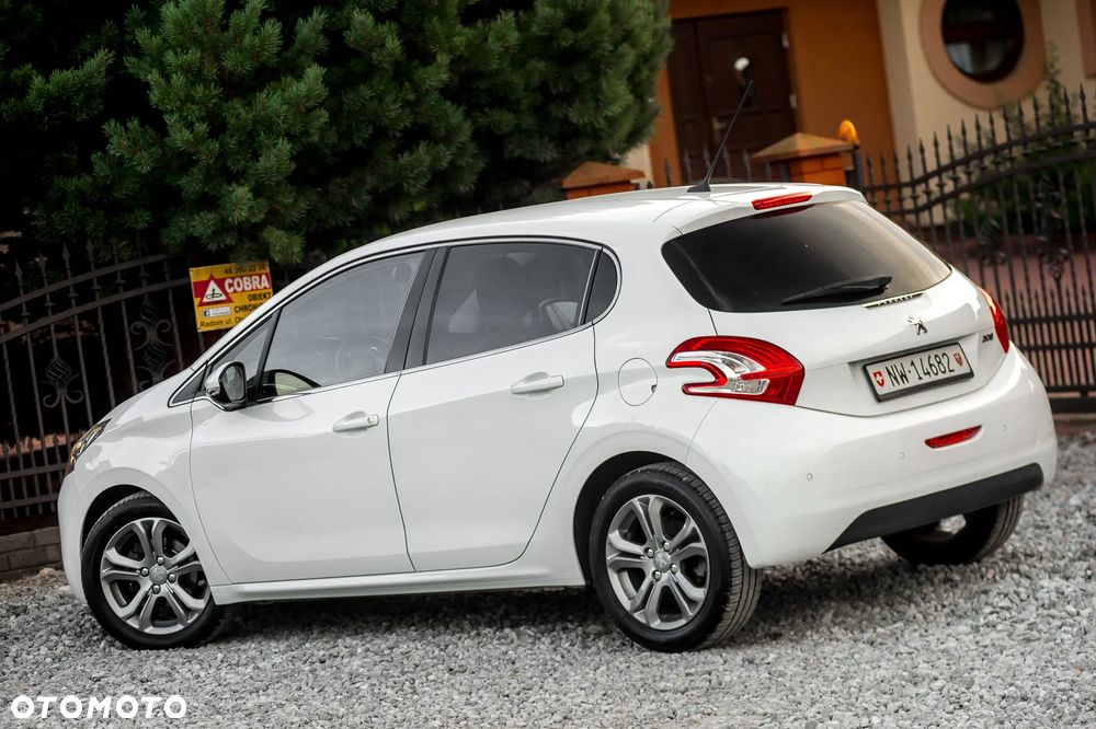Peugeot 208 1.6 VTi Allure - 10
