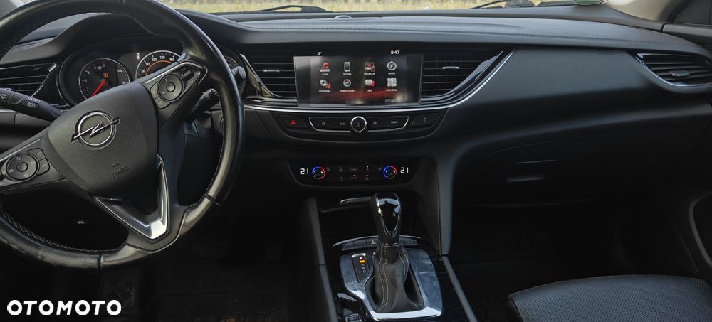 Opel Insignia - 15