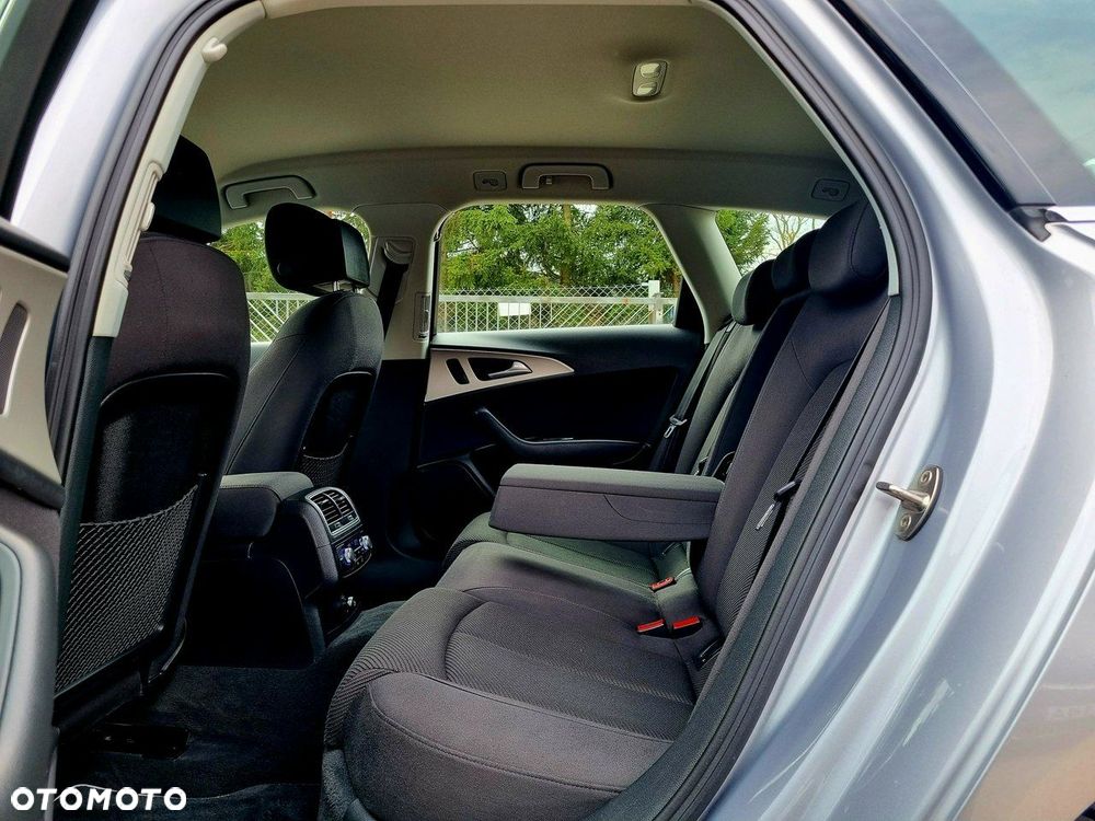 Audi A6 Avant 2.0 TDI Ultra S tronic - 10