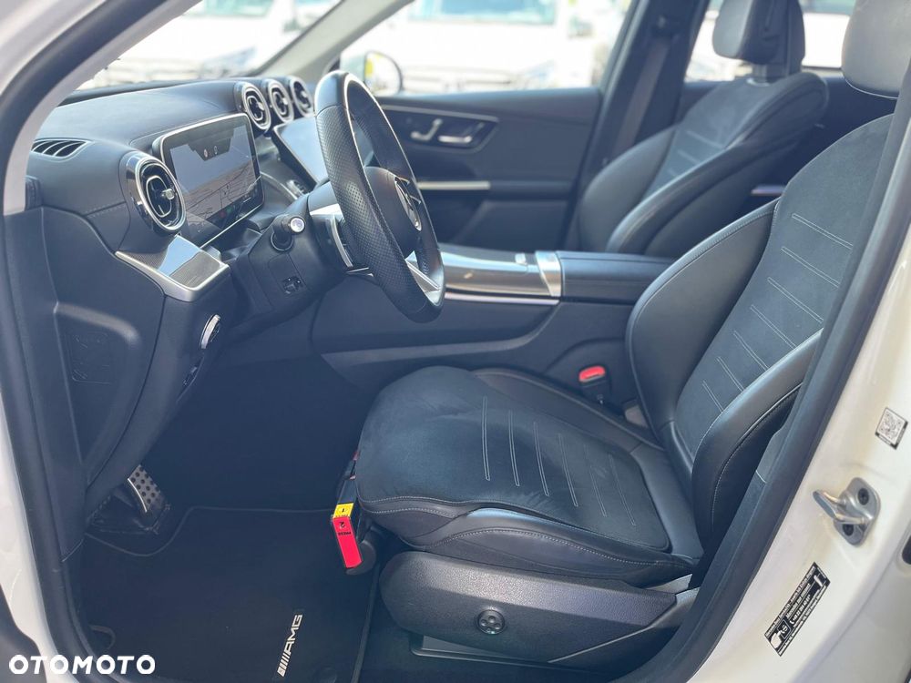 Mercedes-Benz GLC 300 e 4-Matic AMG Line - 11