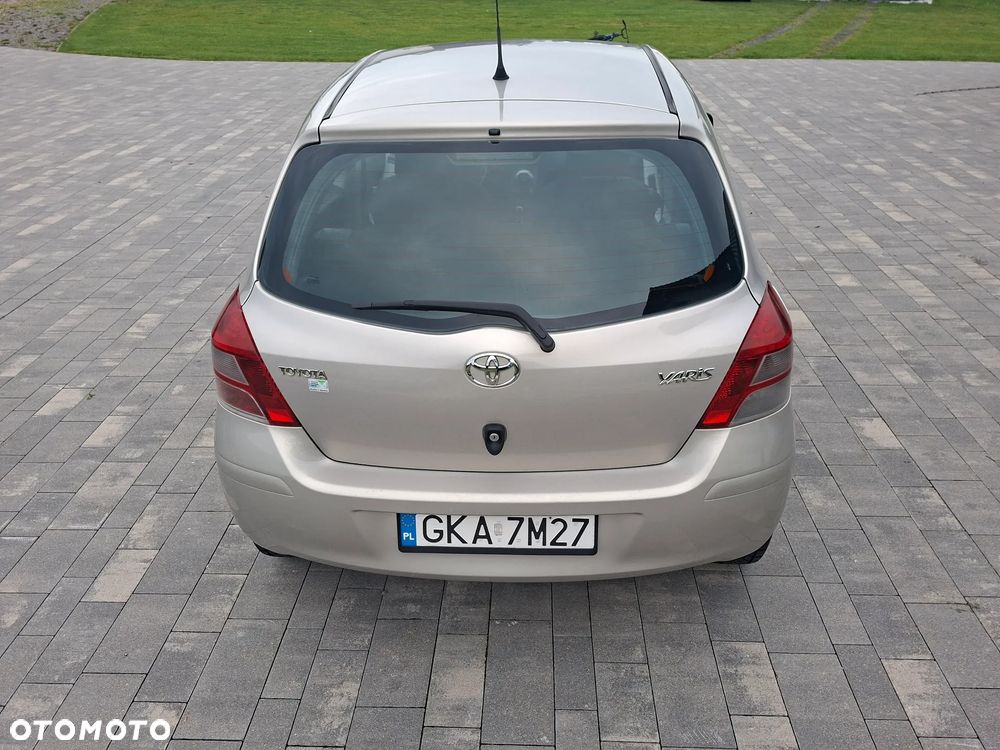 Toyota Yaris - 5