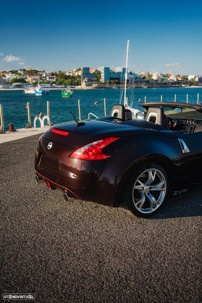 Nissan 370 Z Pack NAV+JA19+AS AT - 6