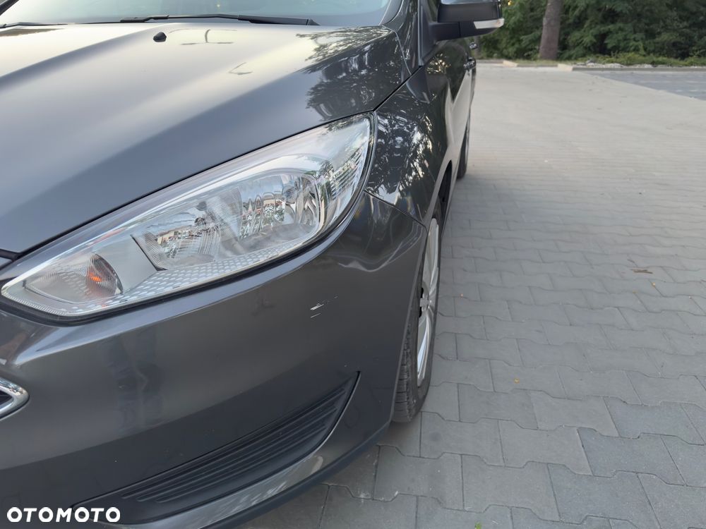 Ford Focus 1.6 Trend - 12