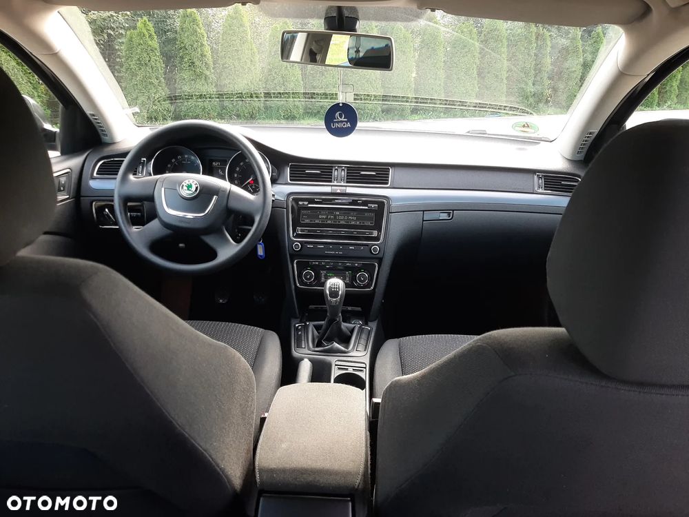 Skoda Superb 2.0 TDI Comfort - 22