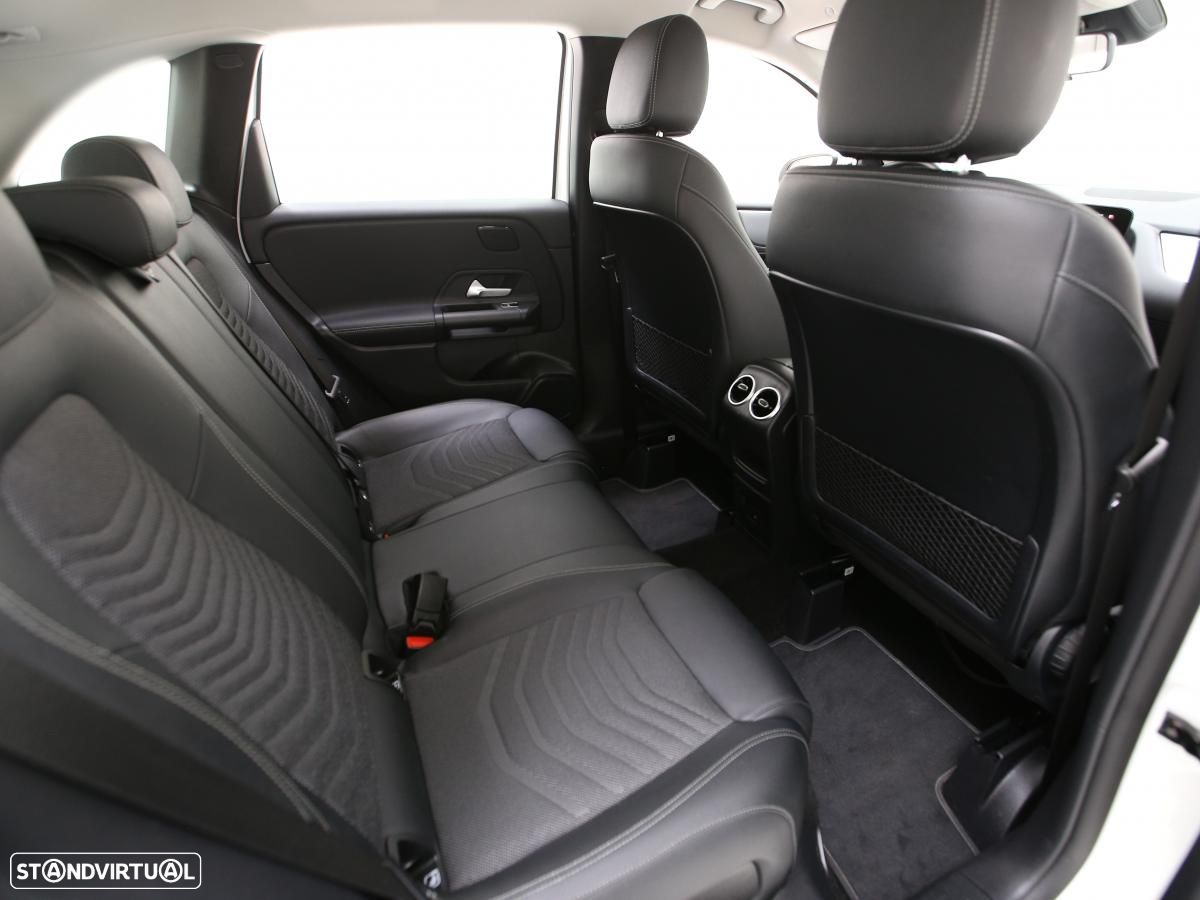 Mercedes-Benz B 250 e 8G-DCT Style - 11