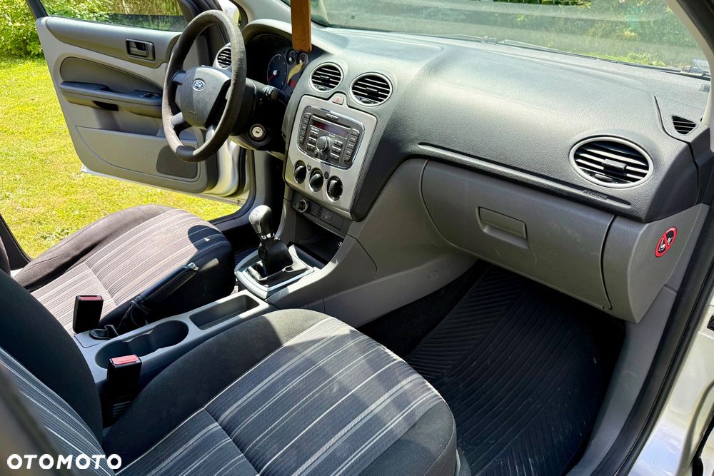 Ford Focus 1.6 TDCi Ambiente - 20