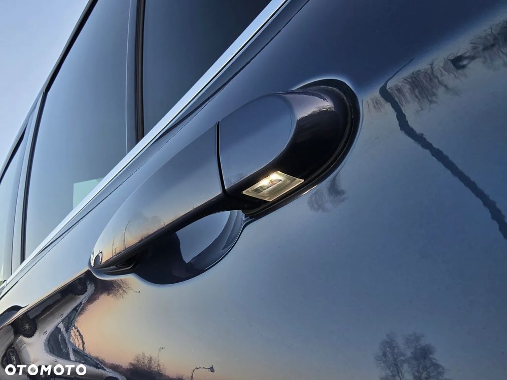 BMW X1 xDrive18d xLine - 14