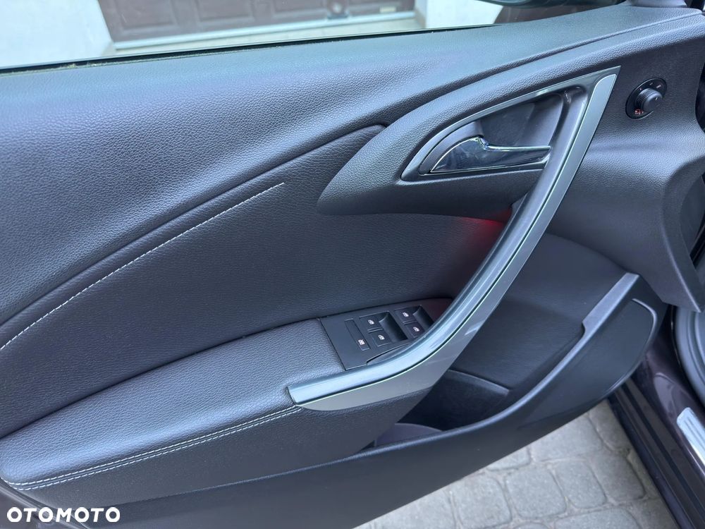 Opel Astra 1.4 T Cosmo - 9