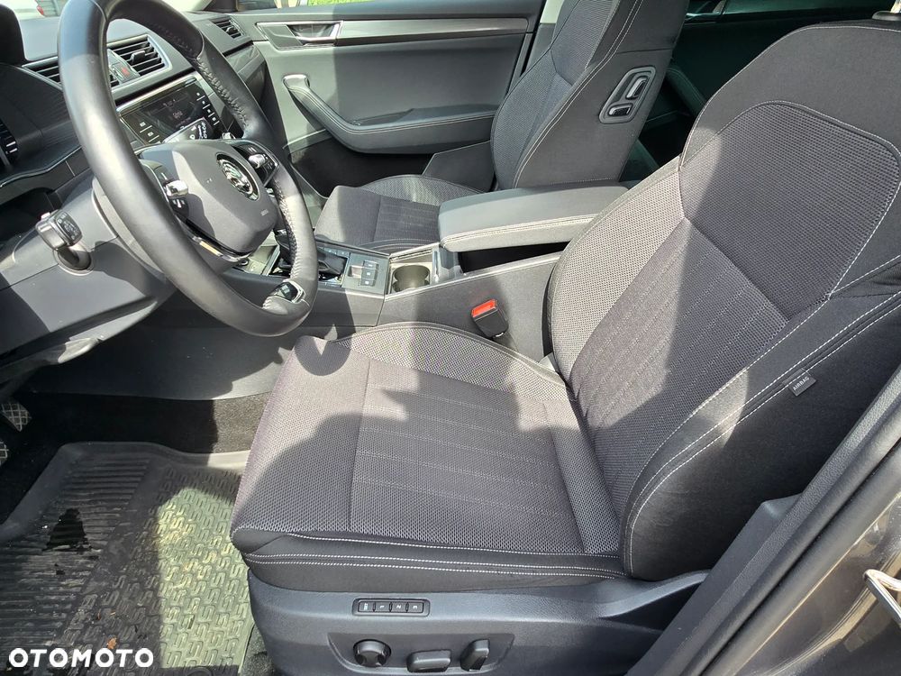 Skoda Superb 2.0 TDI SCR Style DSG - 10