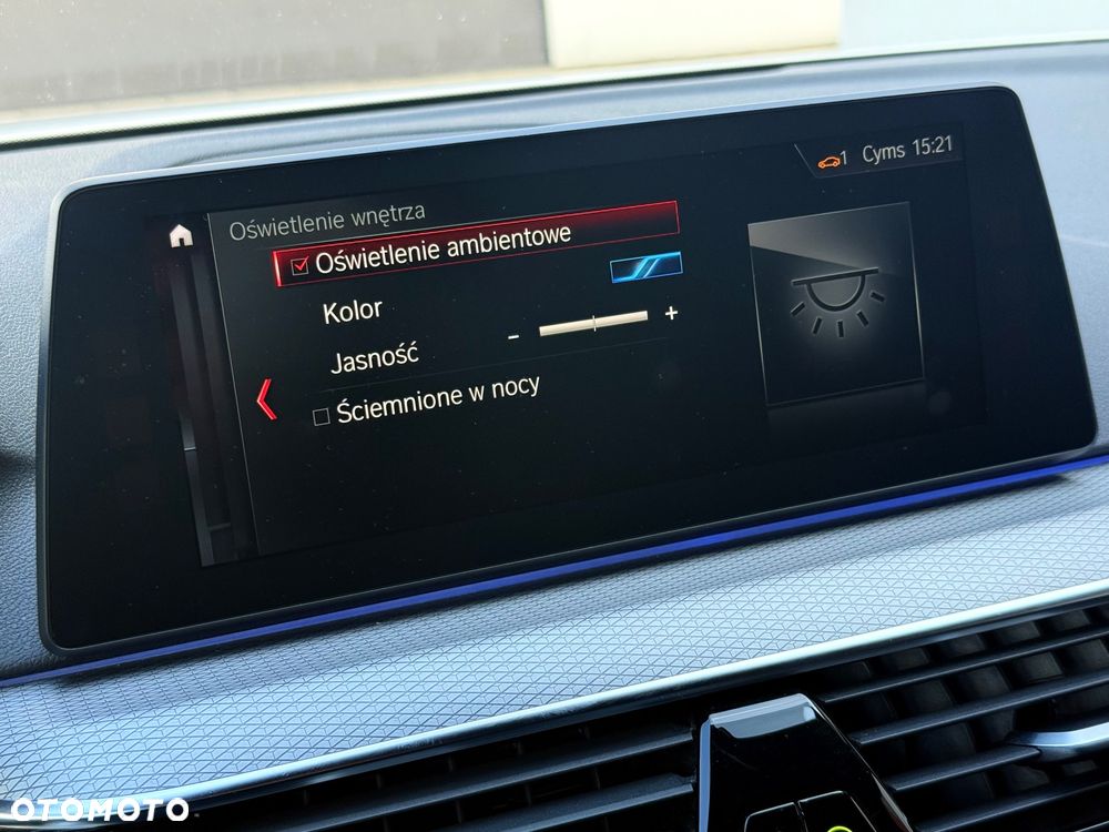 BMW Seria 5 520d xDrive Touring M Sport Edition - 31