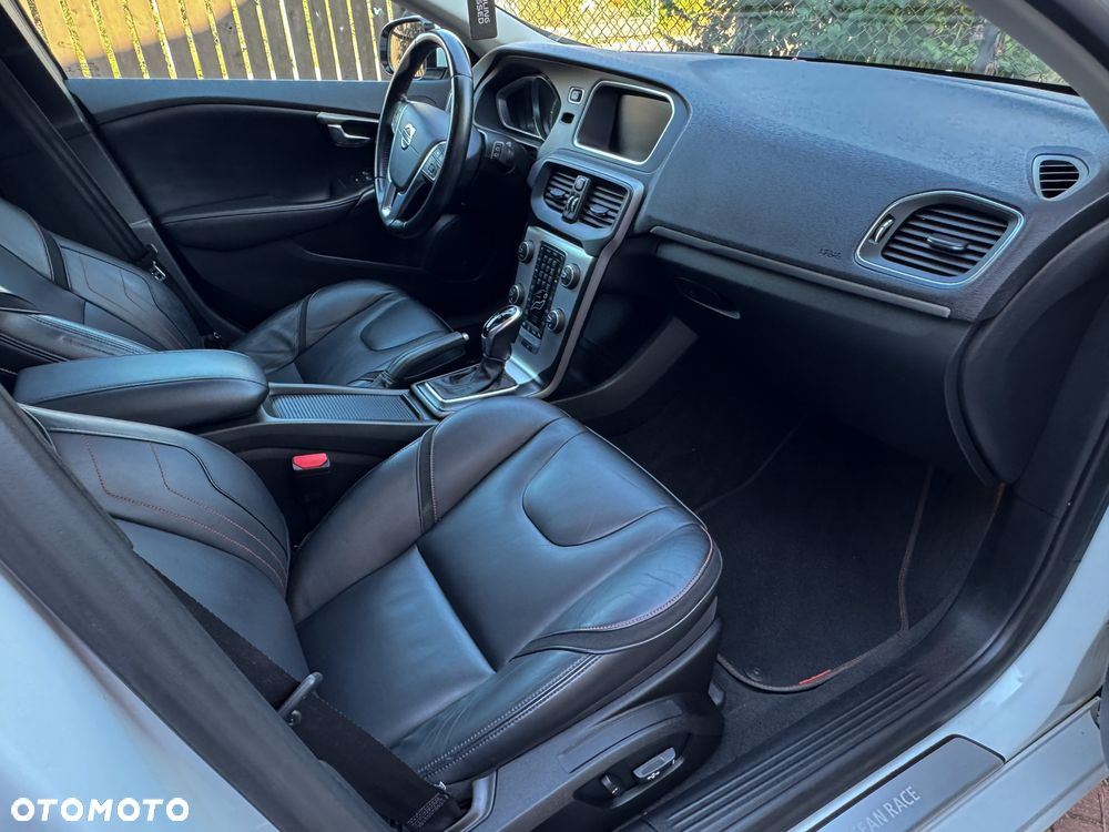 Volvo V40 D4 Geartronic Ocean Race - 14