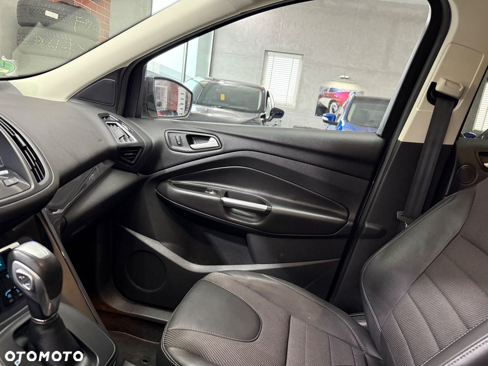 Ford Kuga 2.0 TDCi 4x4 Individual - 32