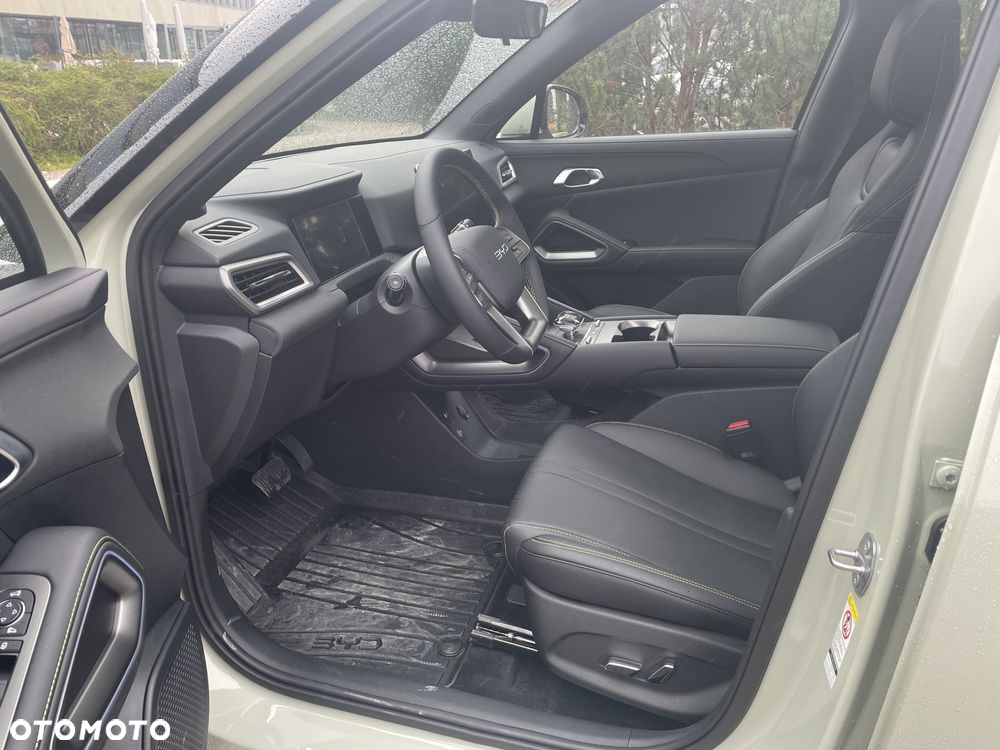 BYD Atto 2 45kWh Active - 12